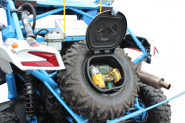 Кофр инструментальный в запасное колесо r 15